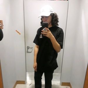 Meet your Posher, Anibal